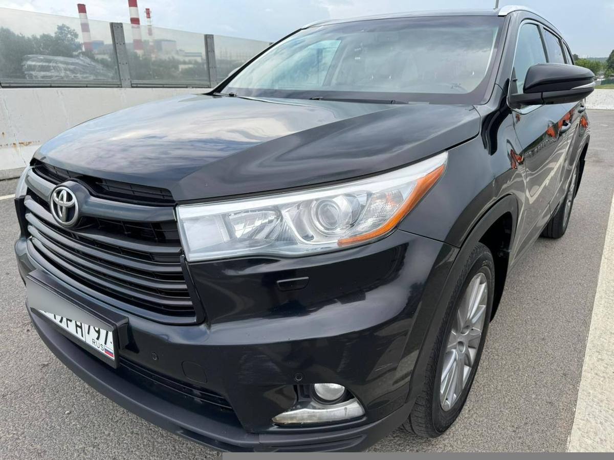 Купить Toyota Highlander III (U50) внедорожник 5 дв., 2014 года, цвет:  Черный, за 2080000 руб. в Санкт-Петербурге